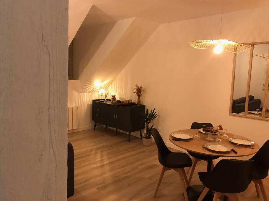 Appartement Cosy Malestroit Eksteriør billede